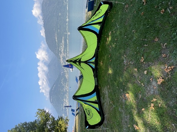 Naish - Pivot 10m + Barra