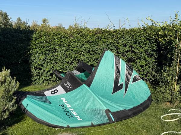 Naish - Pivot 8m 25