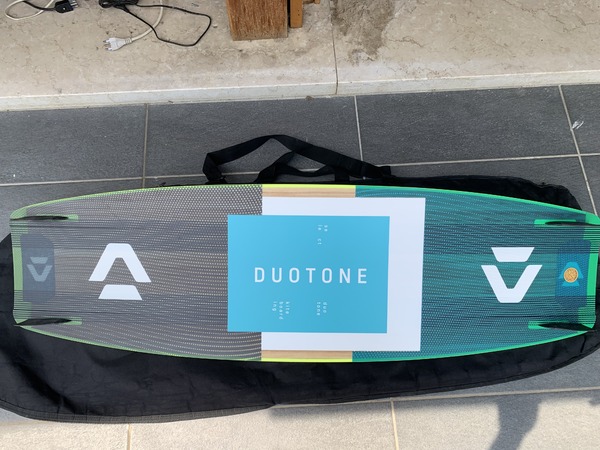 Duotone - Select 