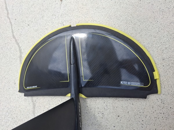 Naish - Hover 127cm mast Alu 85 front 960