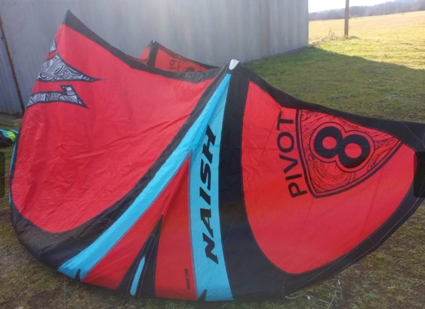 Naish - pivot 8 
