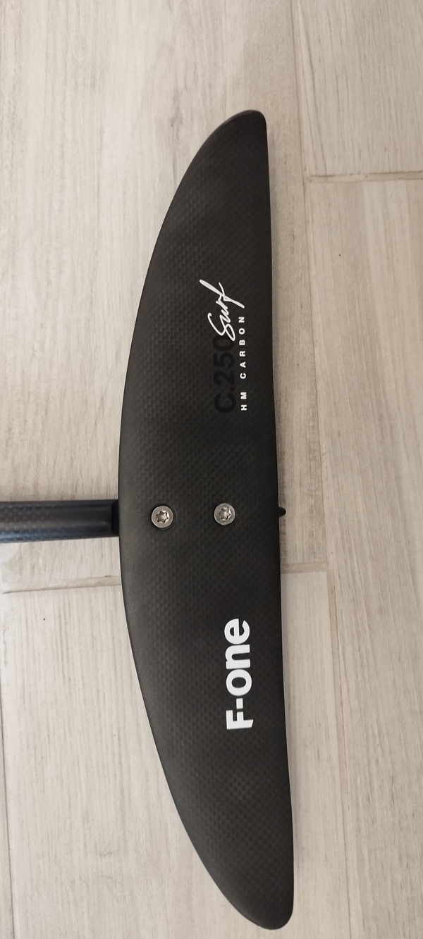 F-One - F-One Phantom S 840 FullCarbon + Piantone F-One Alu 85 cm completo.