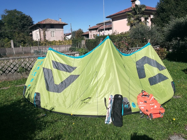 Duotone - Rebel 12 SLS 2025 + barra completa 