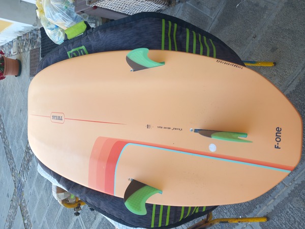 F-One - Wave