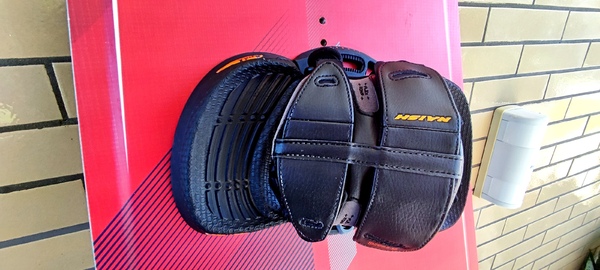 Naish - HERO 140x43