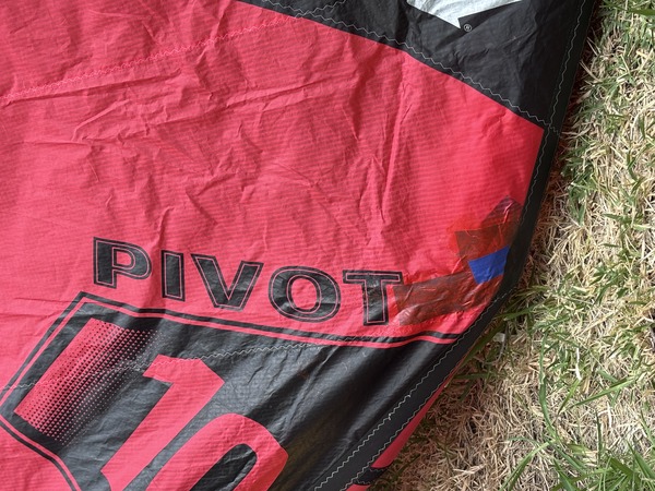 Naish - Naish Pivot 10 anno 2022 completo barra torque