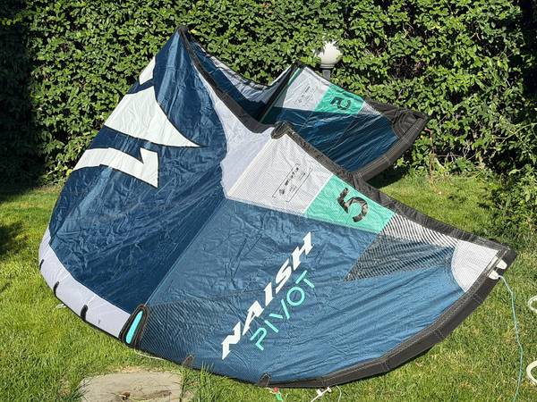 Naish - Pivot 5m 25
