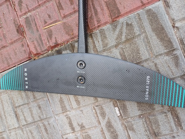 North - Sonar Carbon Foil