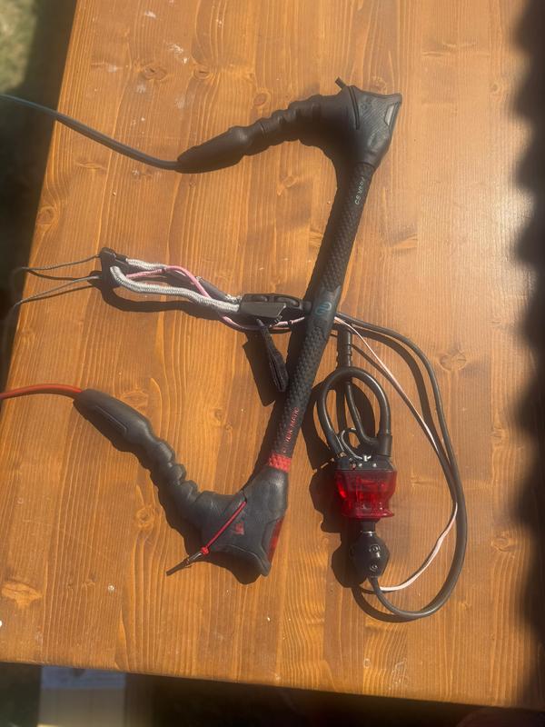 Eleveight - 23 RS V6 + BARRA CS VARY BAR 2023