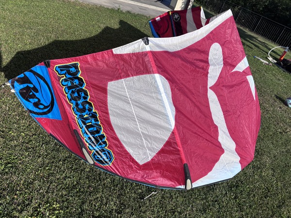 Cabrinha - Switchblade10, RRD Passion7, barre, sacche, tavola, casco e trapezio