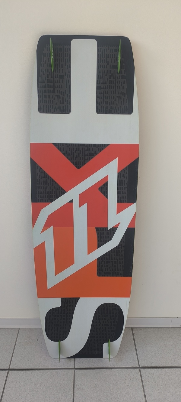 North - Spike Textreme 152x46.5