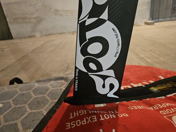 Groove - Kite Foil completo Spotz Tuna + tavola Groove Full Carbon - 650 �