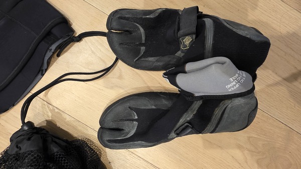 Rip Curl - Cappuccio guanti e calzari rip curl