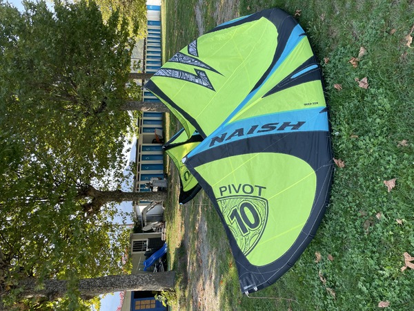 Naish - Pivot 10m + Barra